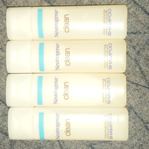 Travel Size Shampoo - Picture 1 of 3